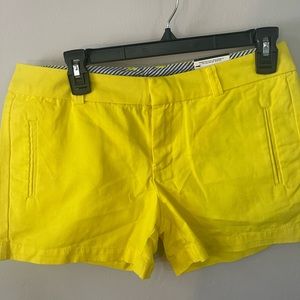 NWT Stylus chinos yellow shorts